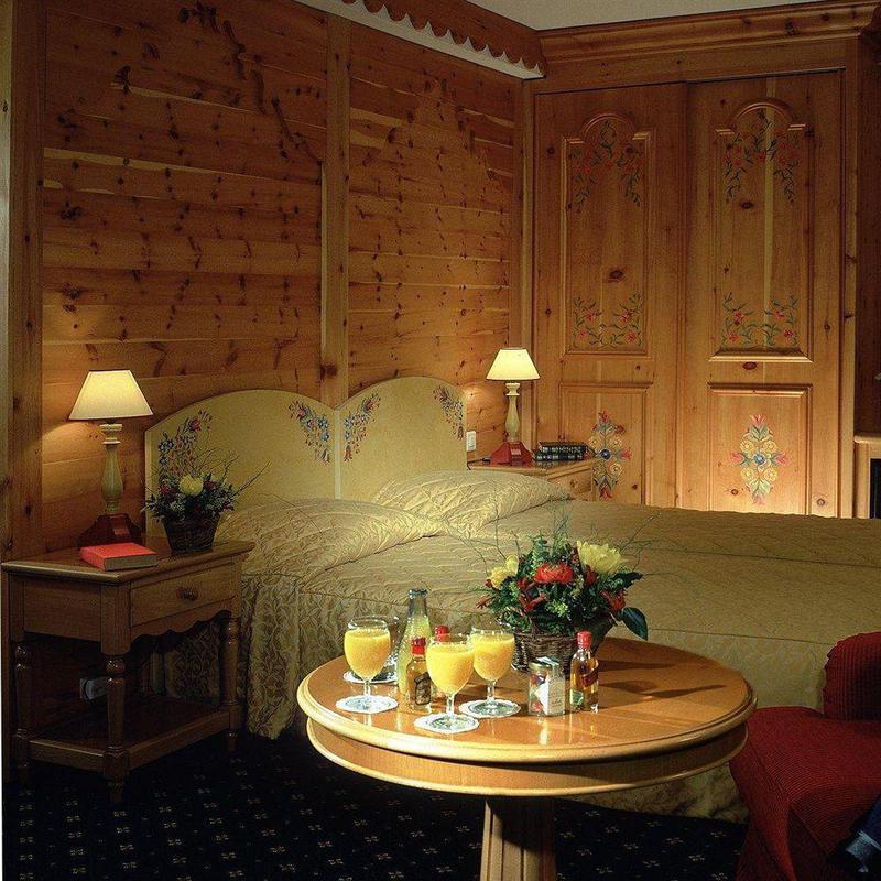 Edelweiss Manotel Geneva Phòng bức ảnh