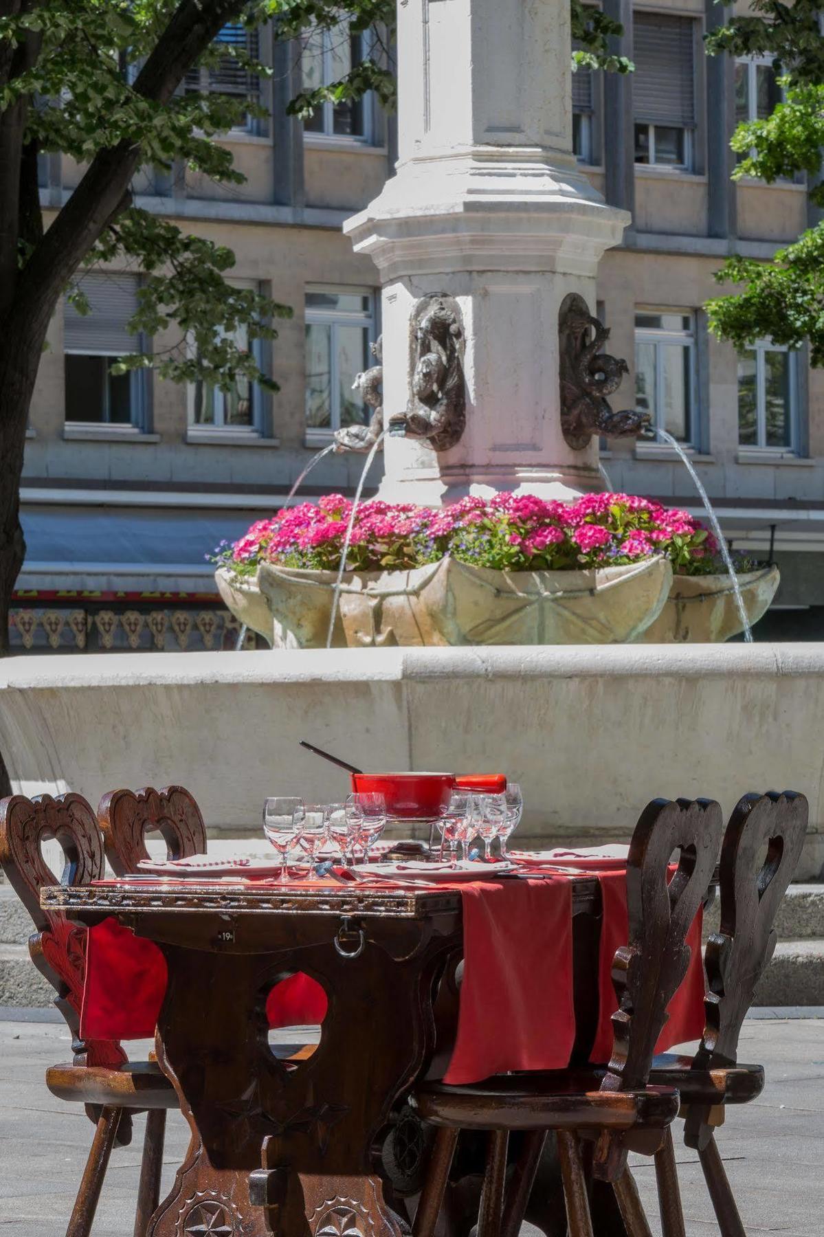 Edelweiss Manotel Geneva Ngoại thất bức ảnh